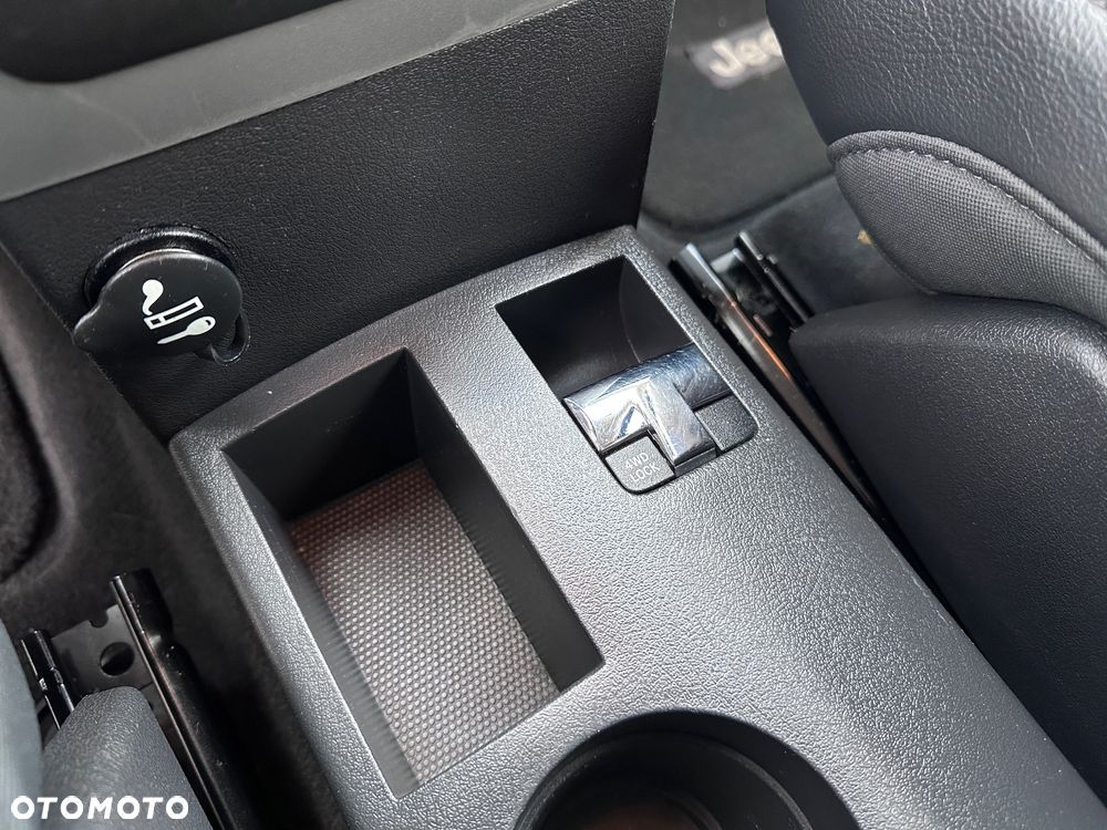 Jeep Compass 2.4 Limited - 15