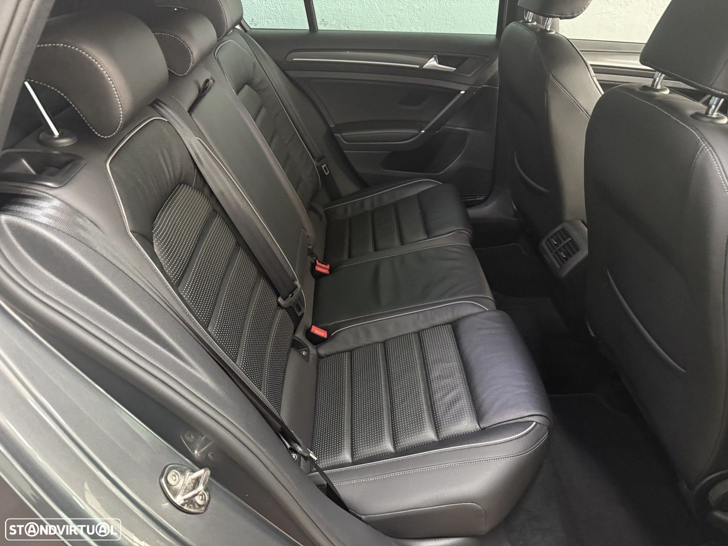 VW Golf 2.0 TDI GTD DSG - 8