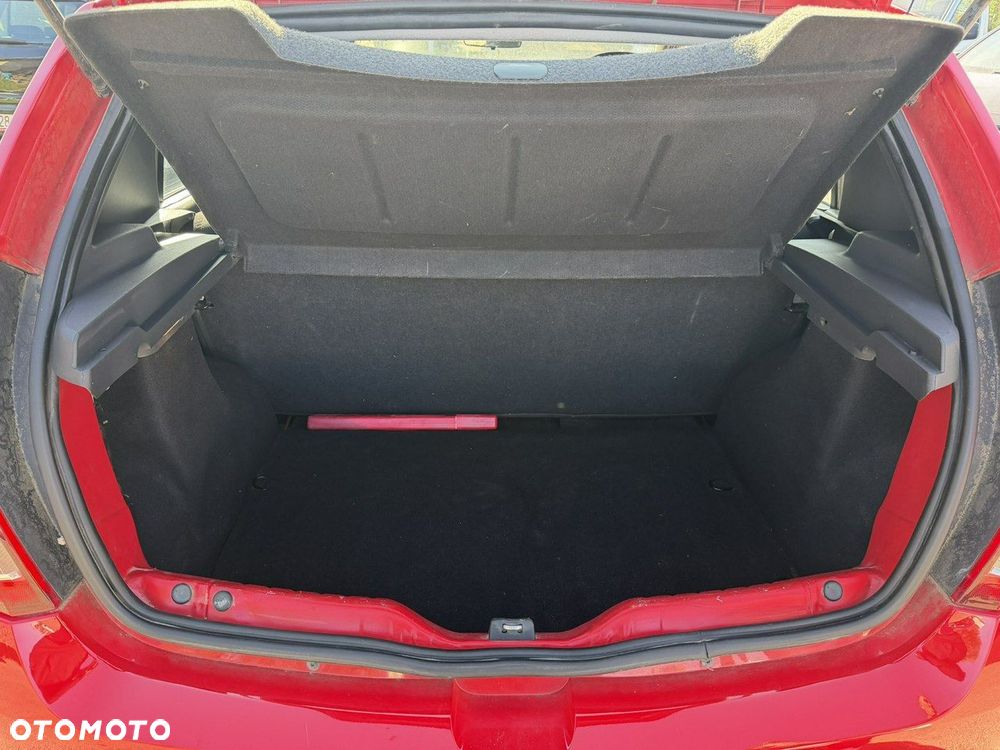 Dacia Sandero 1.2 16V - 22