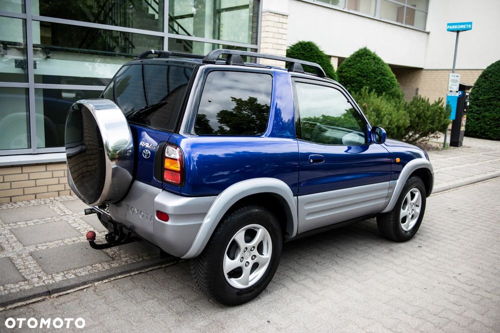 Toyota RAV4 - 13