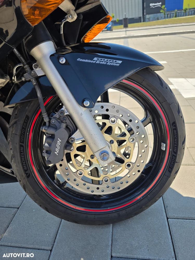 Honda VFR 800F V-Tec - 7
