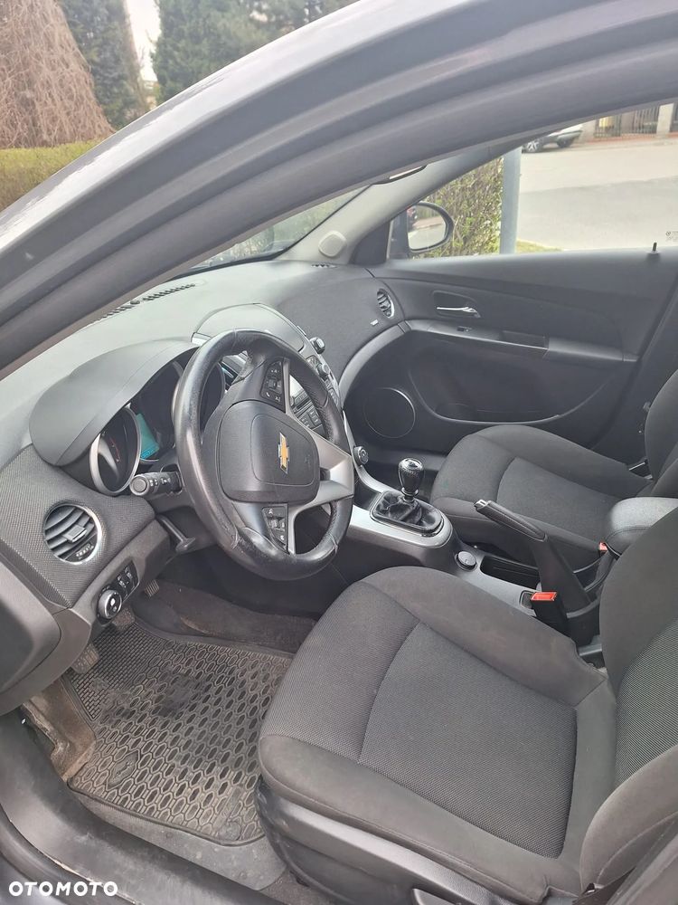 Chevrolet Cruze - 5