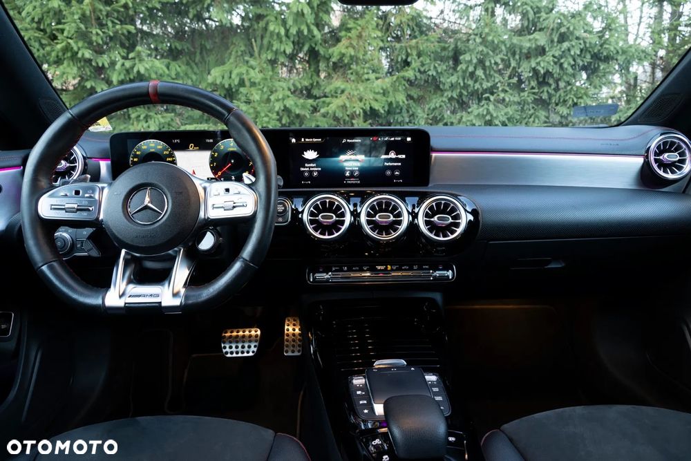 Mercedes-Benz CLA AMG 45 S 4-Matic 8G-DCT - 12