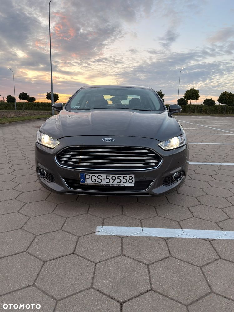 Ford Fusion - 2
