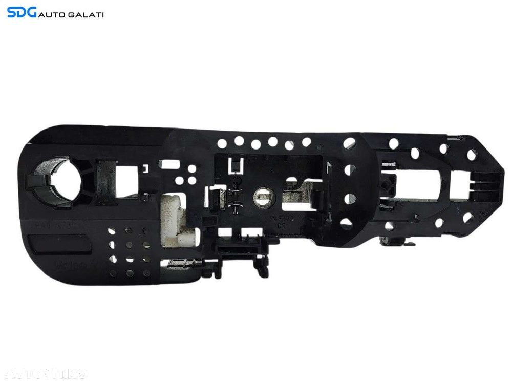 Suport Maner Usa Portiera Exterior Dreapta Fata Renault Megane 3 2008 - 2015 Cod 806060041R [L7155] - 1