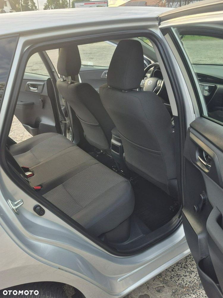Toyota Auris - 9