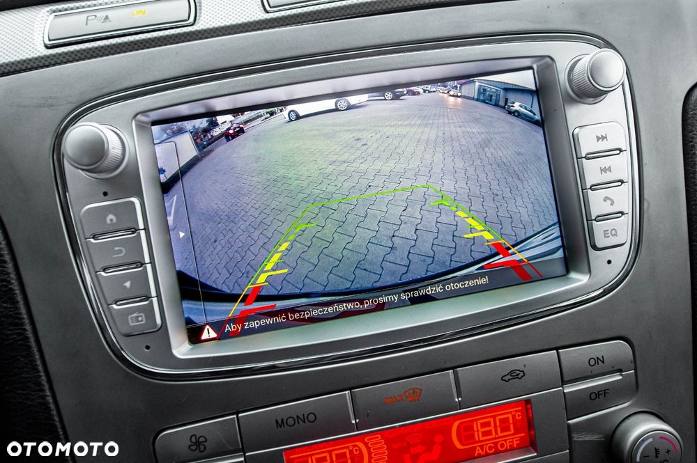 Ford S-Max 2.0 Viva Titanium - 32