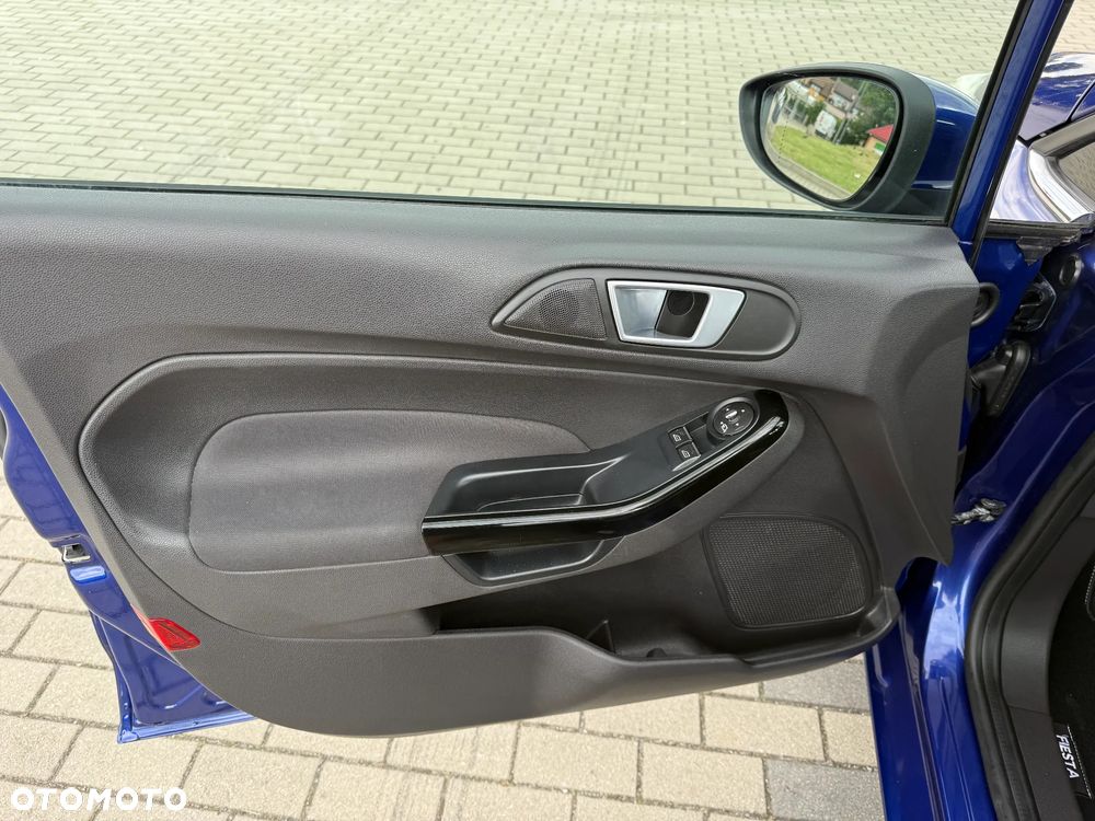 Ford Fiesta 1.0 EcoBoost STart-Stop Titanium - 30