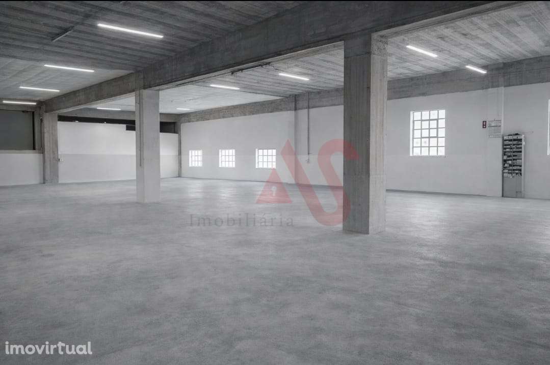 Armazém Industrial com Licença de Indústria + Terreno Anexo | Excelent - Grande imagem: 4/6