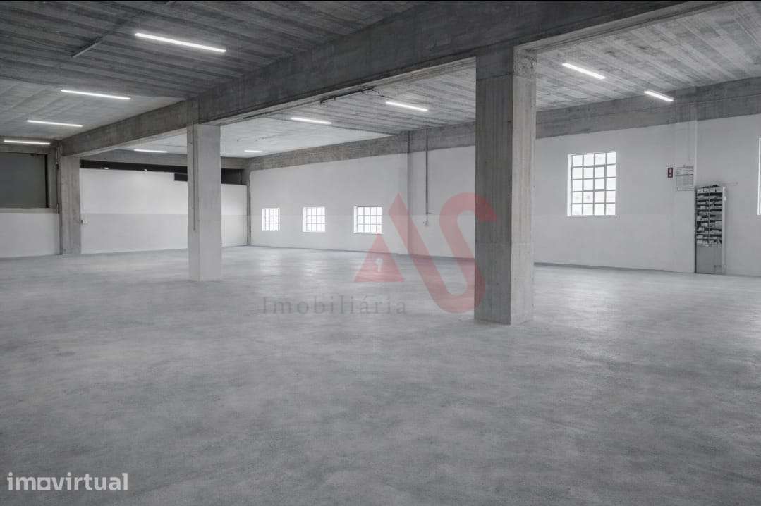 Armazém Industrial com Licença de Indústria + Terreno Anexo | Excelent - Grande imagem: 4/6