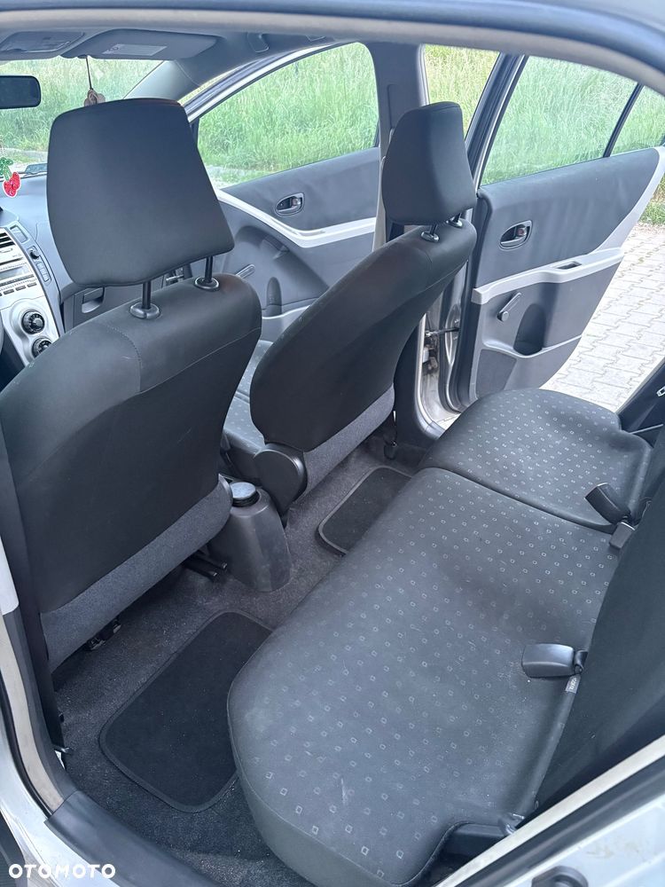 Toyota Yaris - 6