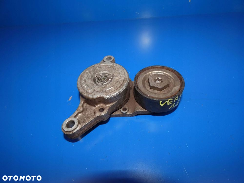 TOYOTA VERSO II AURIS AVENSIS T29 1.6 D4D N47 NAPINACZ PASKA - 2