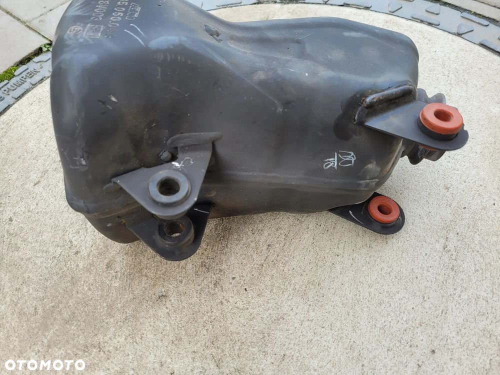 Katalizator, kolektor wydechowy KTM Duke 390 - 4