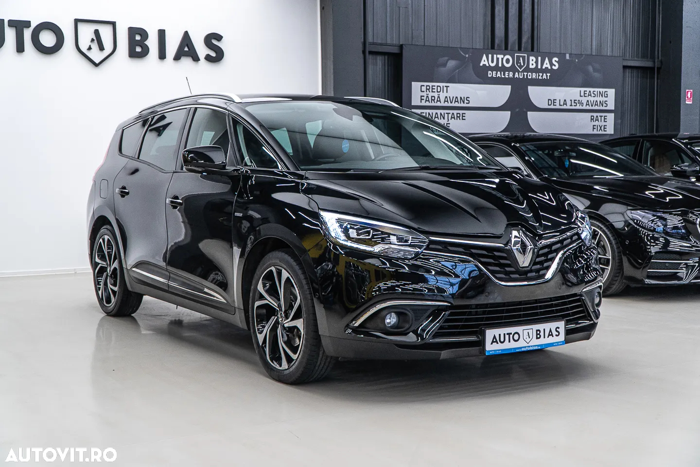 Renault Grand Scenic TCe 140 GPF EDC BOSE EDITION - 3