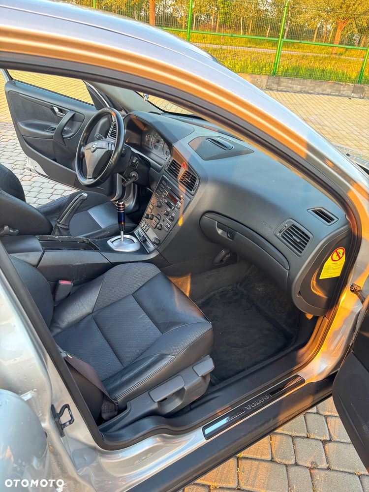 Volvo S60 2.4 D5 - 9
