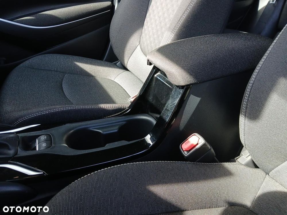 Toyota Corolla 1.8 Hybrid Comfort - 34