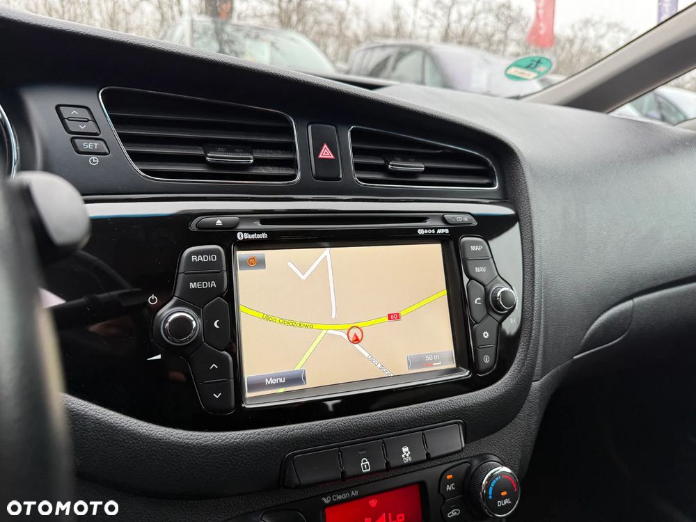 Kia Ceed 1.6 GDI ISG Spirit - 21