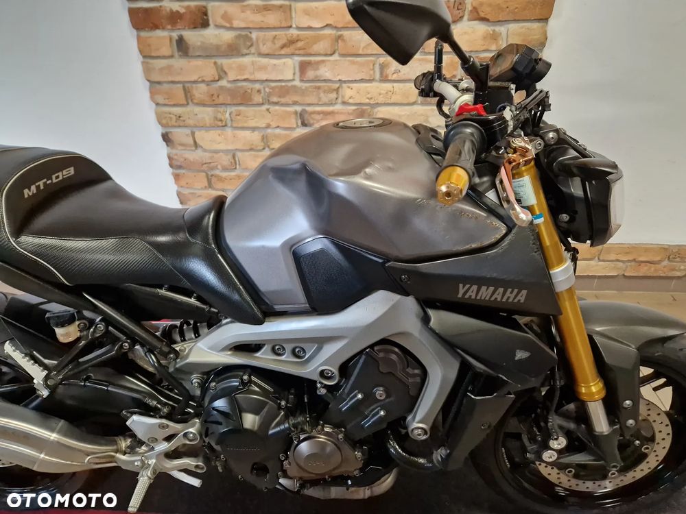 Yamaha MT - 12