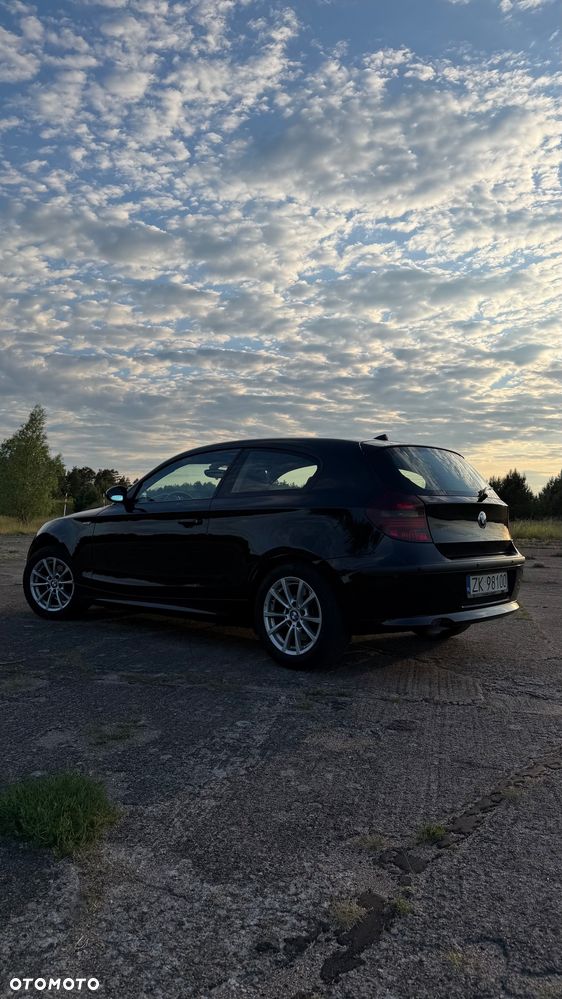 BMW Seria 1 118d DPF - 11