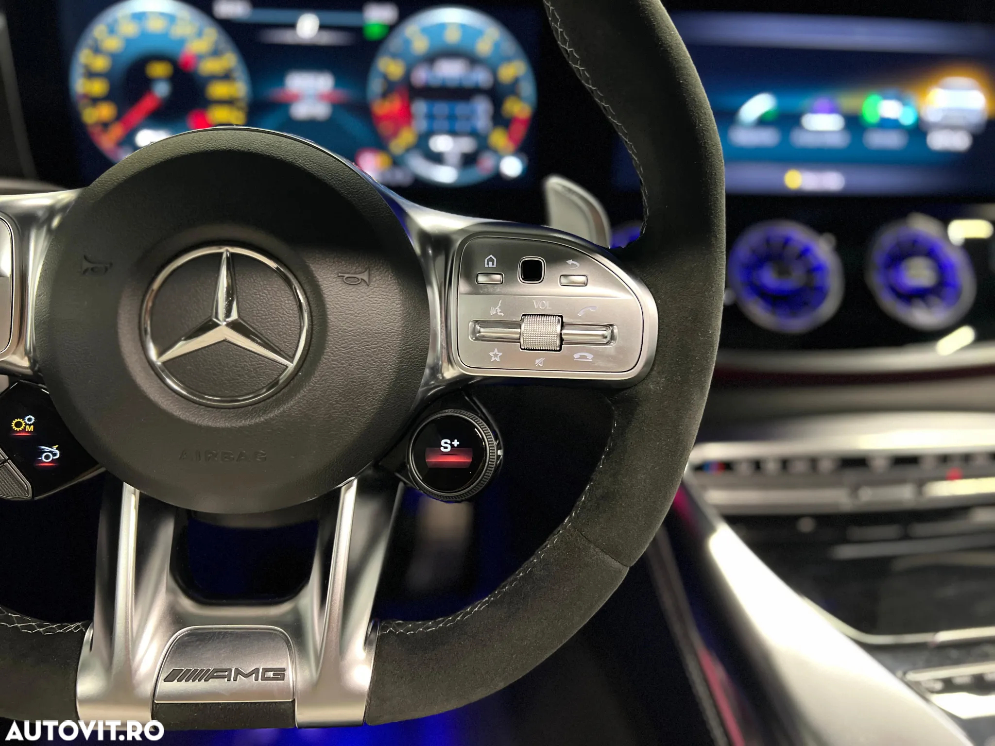 Mercedes-Benz AMG GT 63 4MATIC+ - 22