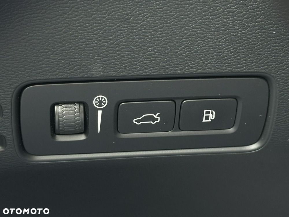 Volvo XC 40 T4 Recharge DKG Inscription Expression - 31