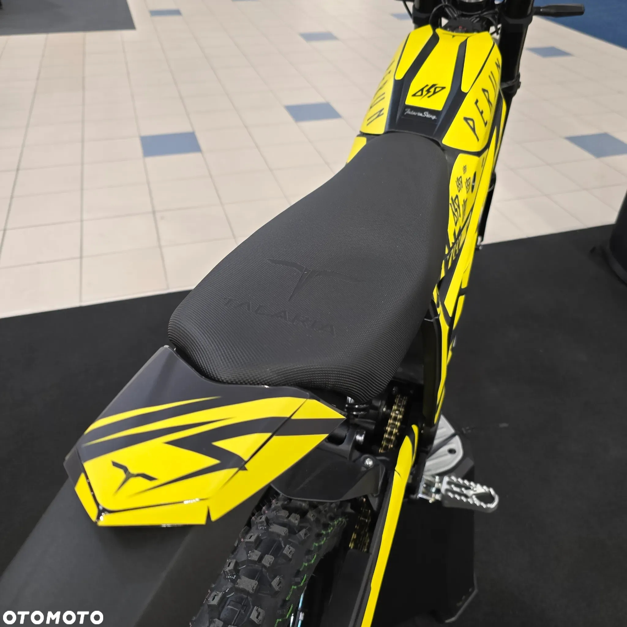Talaria Sting R - 8