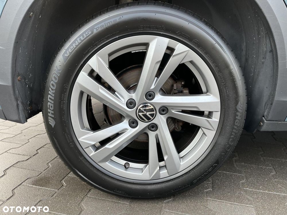 Volkswagen T-Roc - 19