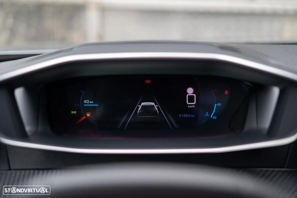 Peugeot 2008 — fotografia 12