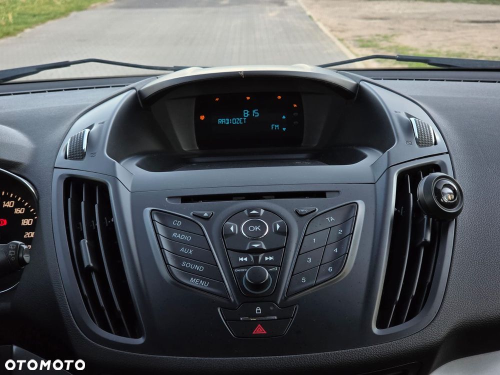 Ford Kuga 1.6 EcoBoost 2x4 Titanium - 14