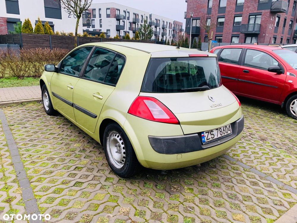 Renault Megane 1.4 Luxe Privilege - 4