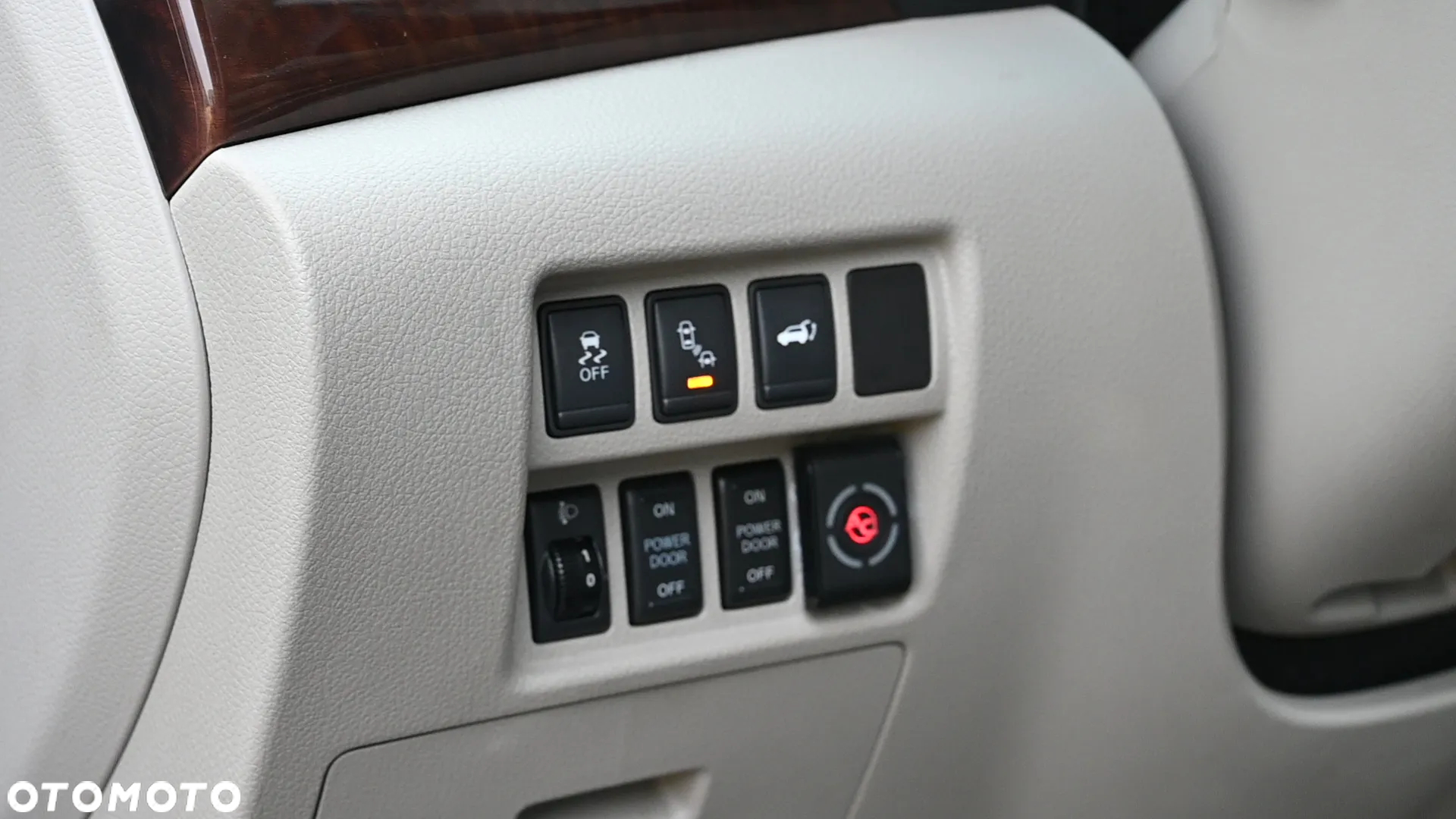 Nissan Quest - 33