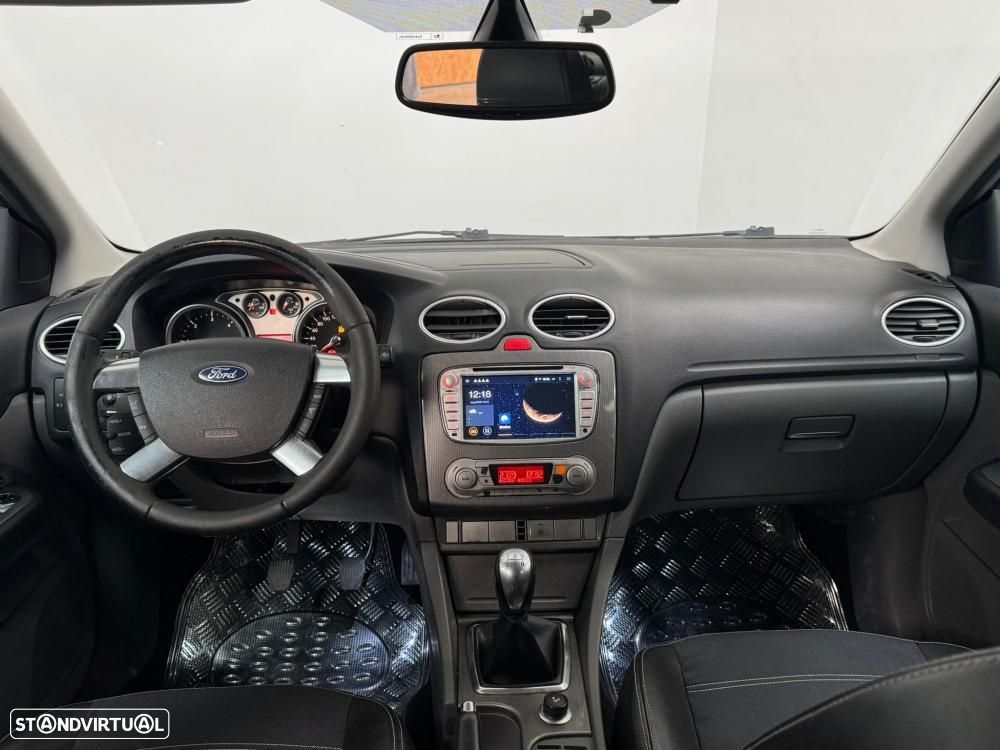 Ford Focus SW 1.6 TDCi Titanium - 32