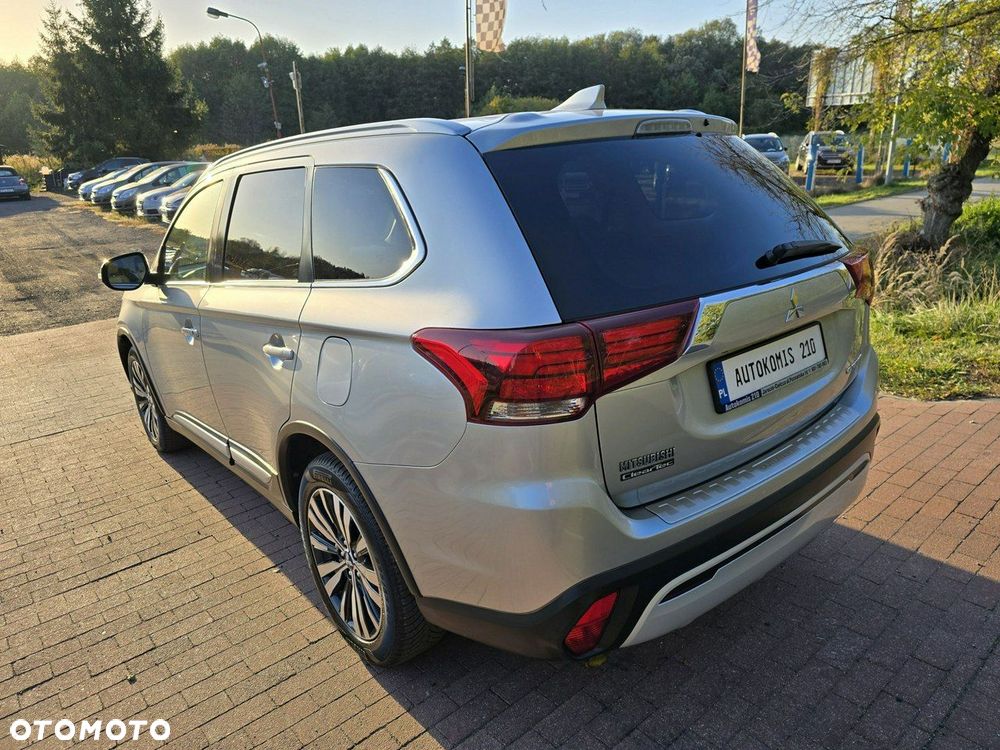 Mitsubishi Outlander 2.0 2WD CVT Diamant Edition - 6