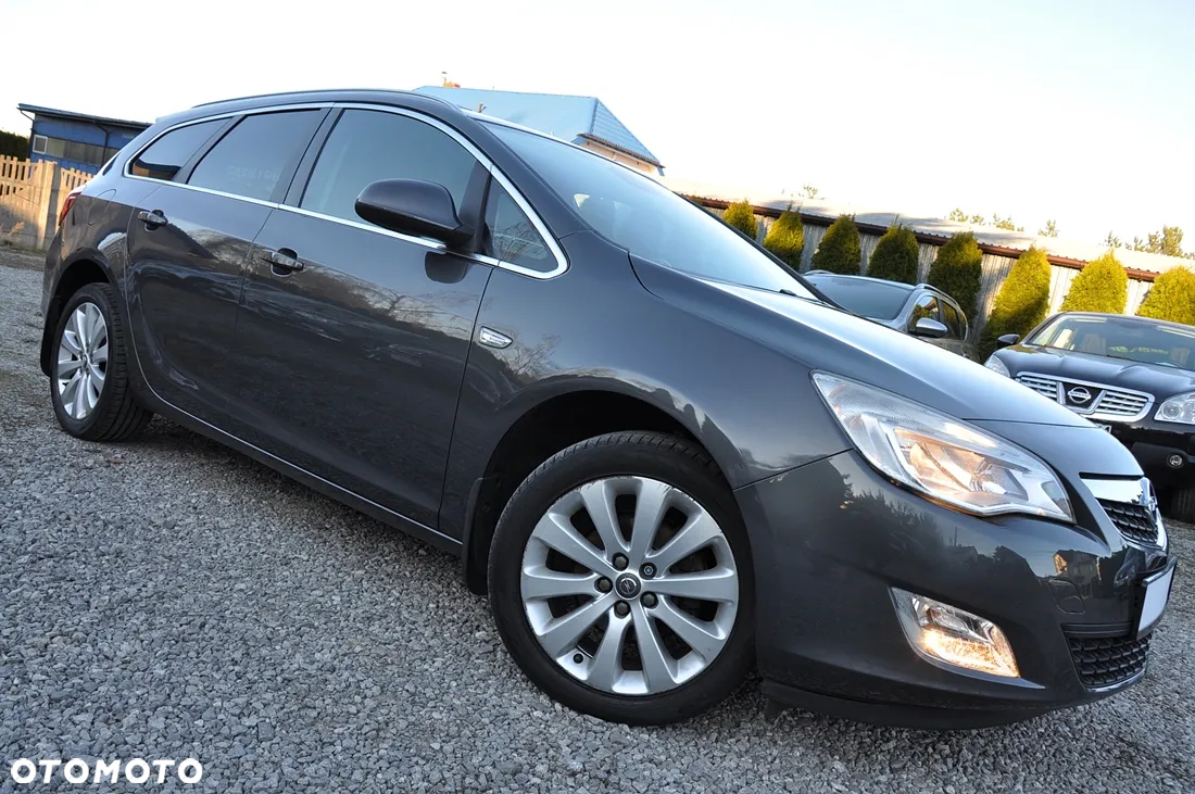 Opel Astra GTC 1.4 Turbo - 10