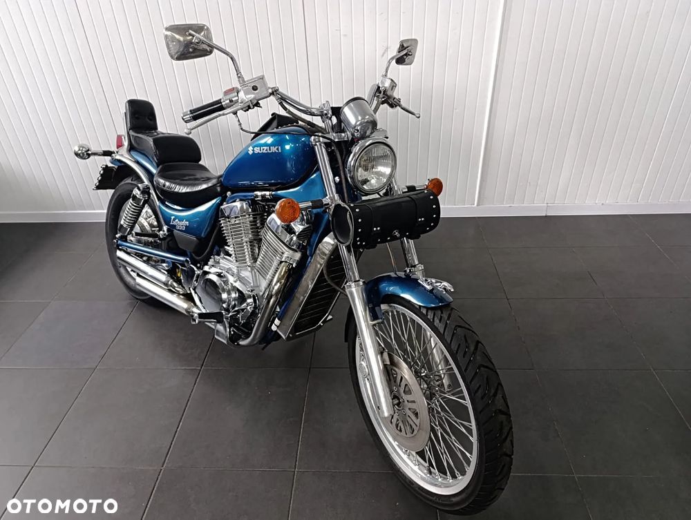 Suzuki Intruder - 15