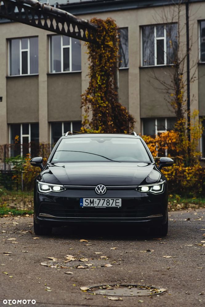 Volkswagen Golf - 1