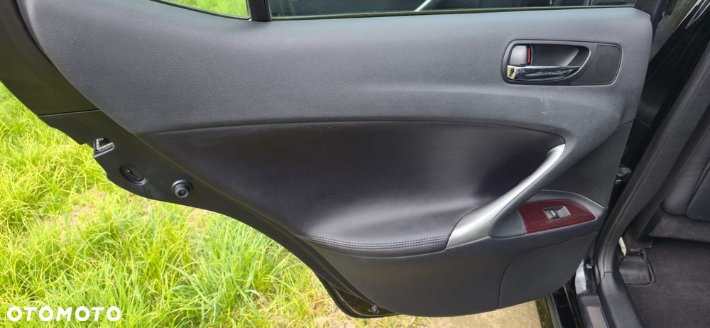 Lexus IS 250 Luxury Line - 15