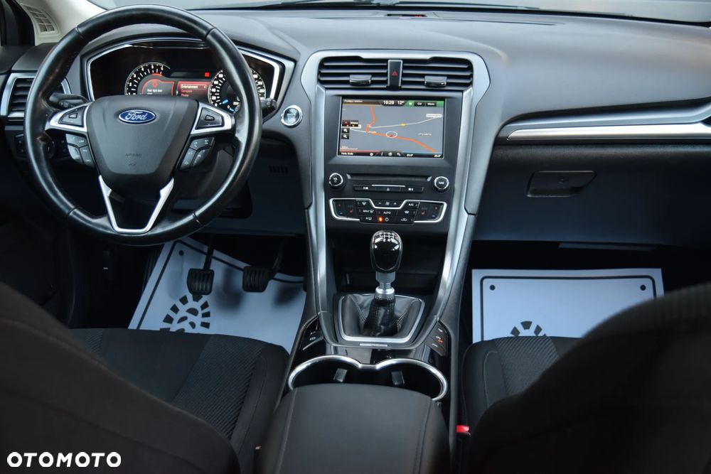Ford Mondeo SW 2.0 TDCi Titanium - 36