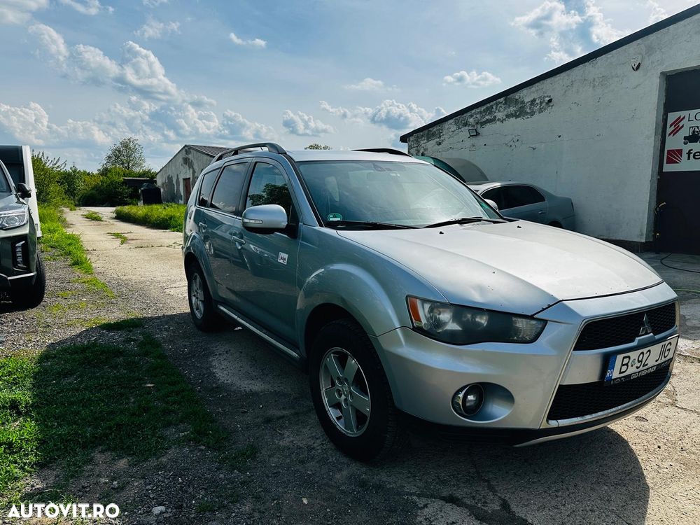 Mitsubishi Outlander 2.2 DI-D 4WD TC-SST Intense+ A06 - 3
