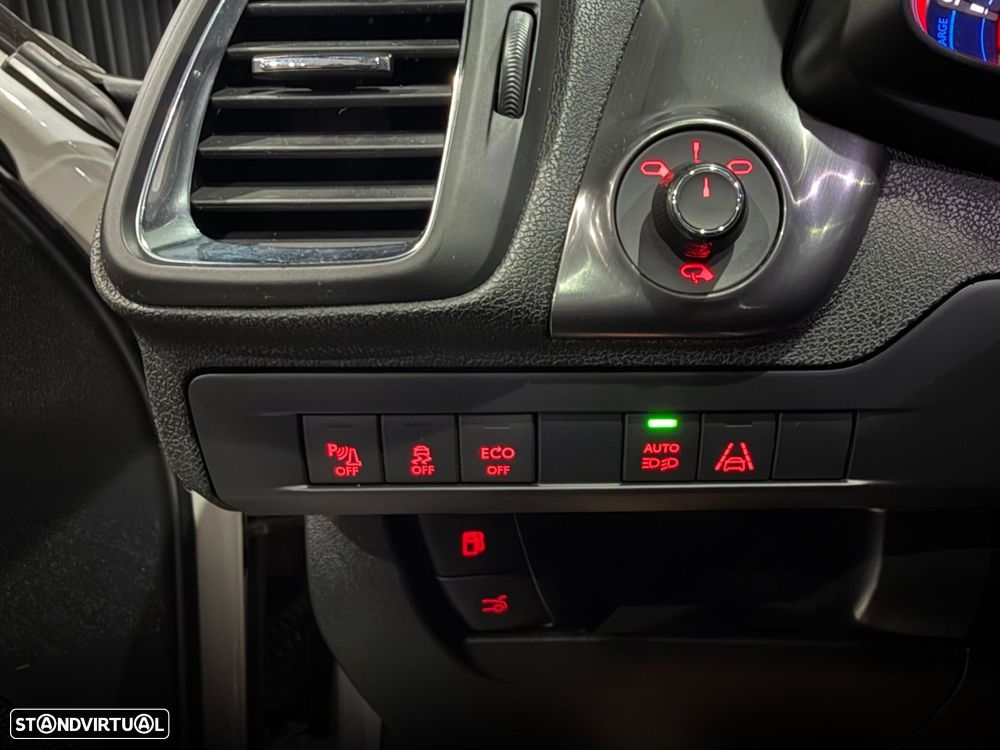 Citroën DS5 2.0 HDi Hybrid4 So Chic CMP6 - 27