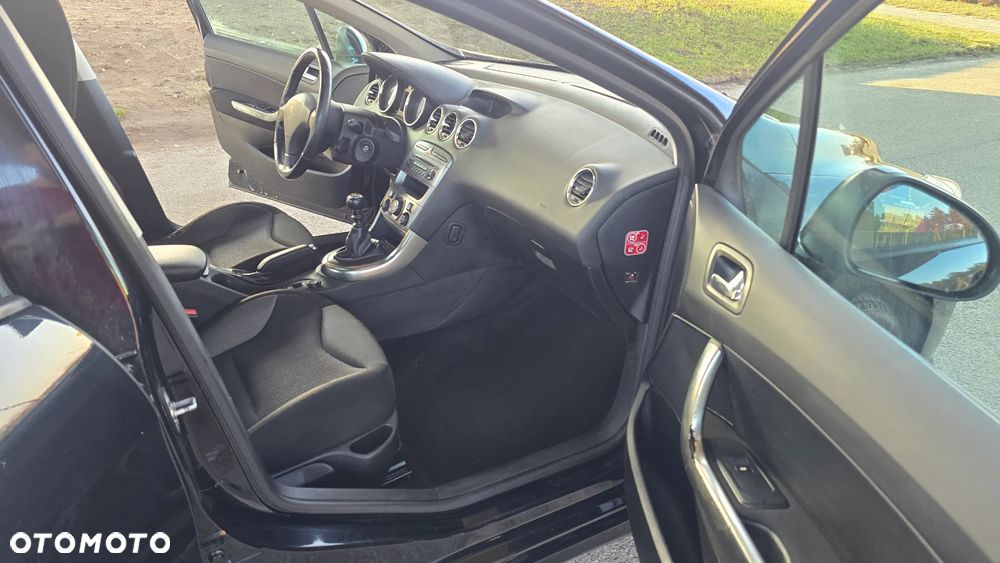 Peugeot 308 1.6 HDi Premium Plus - 21