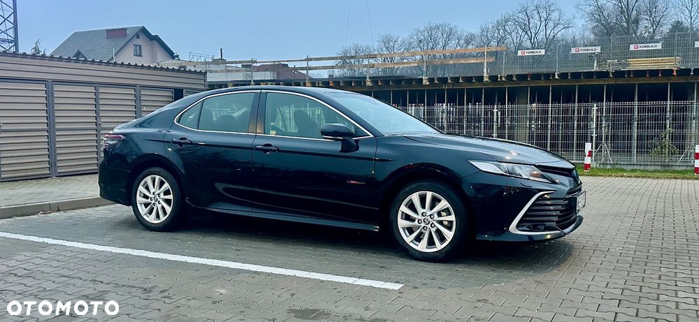 Toyota Camry 2.5 Hybrid Comfort CVT - 2