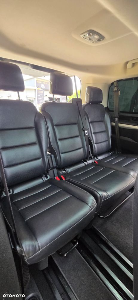 Peugeot Traveller 2.0 BlueHDi Standard Business Vip - 32
