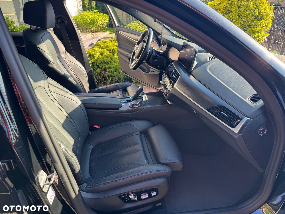 BMW Seria 5 520d MHEV Sport Line sport - 22