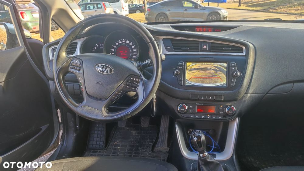 Kia Ceed 1.6 CRDi L - 3