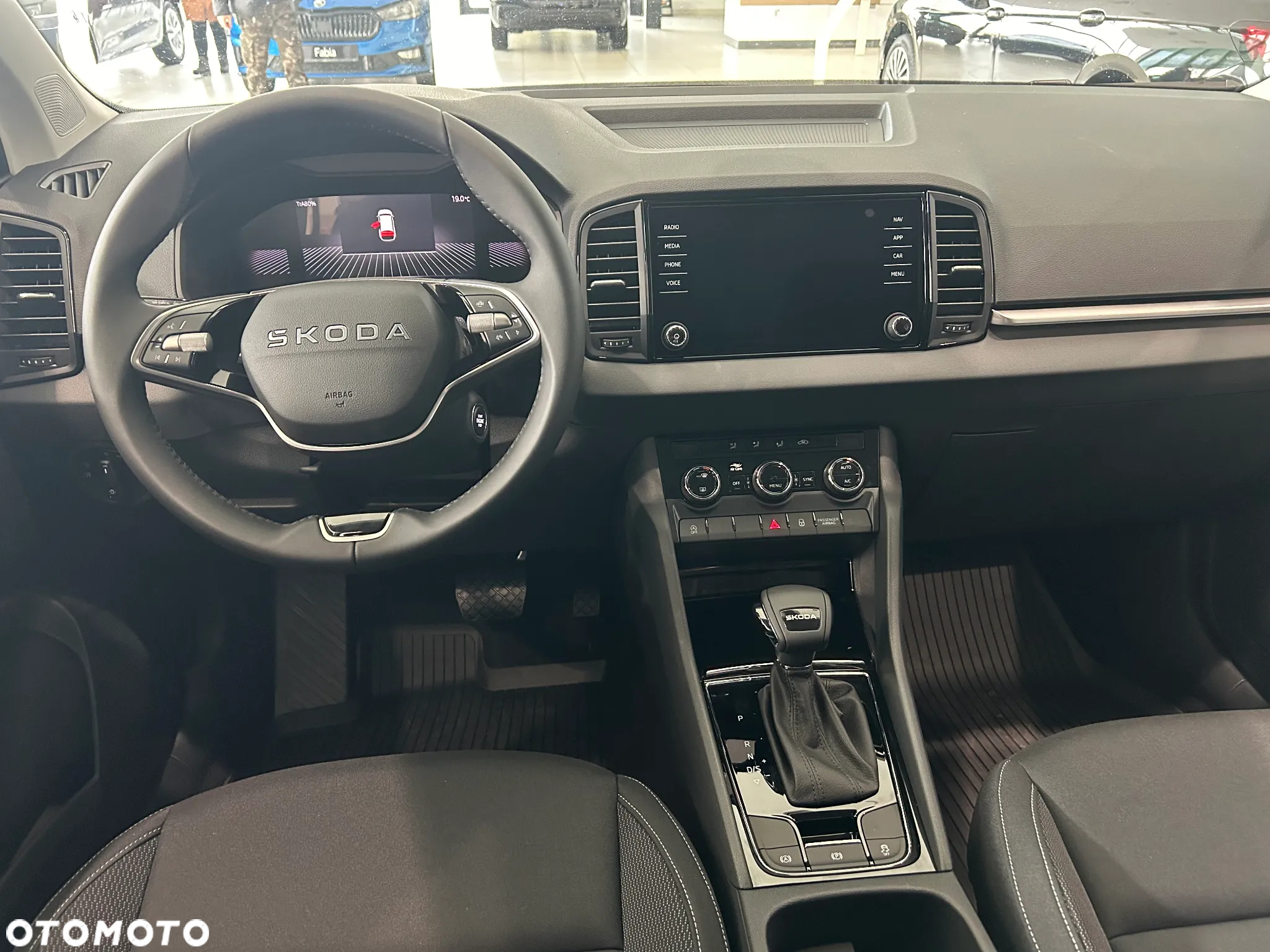 Skoda Karoq 1.5 TSI ACT Selection DSG - 12