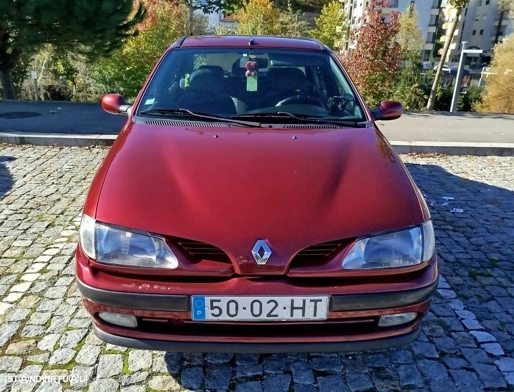 Renault Mégane 1.6 RN - 3