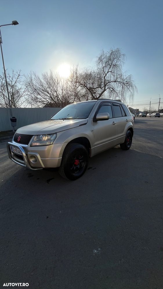 Suzuki Grand Vitara - 3