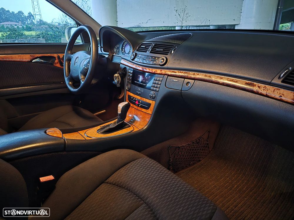 Mercedes-Benz E 220 CDI Auto Elegance - 14