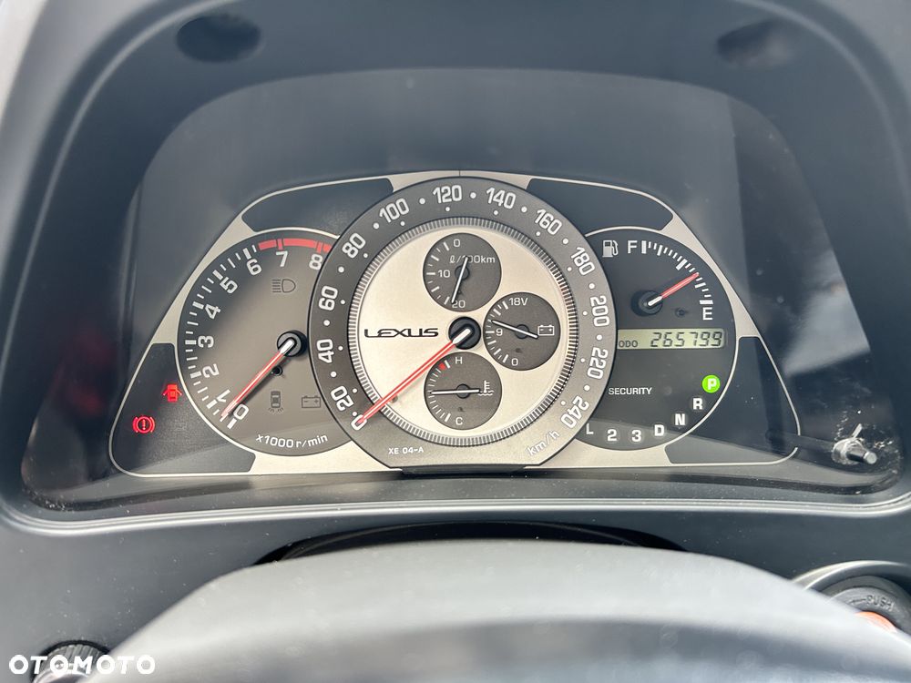 Lexus IS 200 Classic - 13